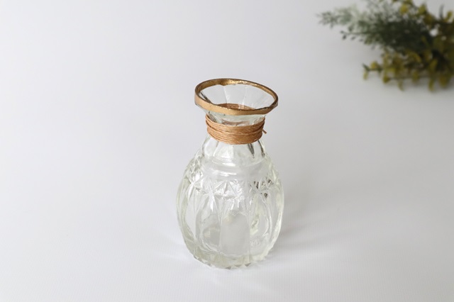 空瓶に麻紐アレンジ